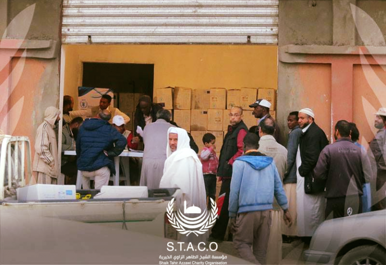 توزيع المساعدات الإنسانية