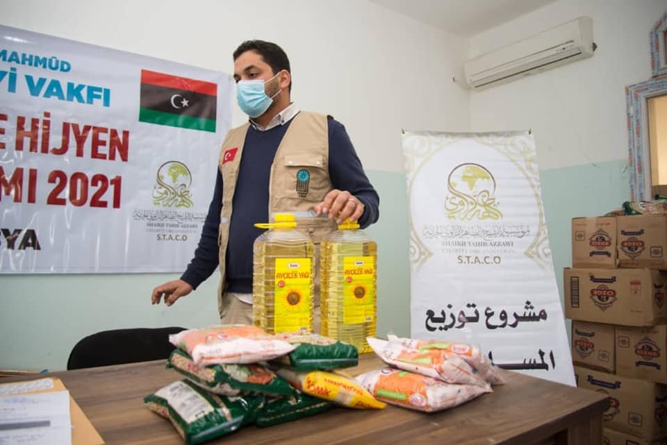 Humanitarian aid distribution project with the efforts of the relief team at Sheikh Taher Al-Zawi Charitable Foundation