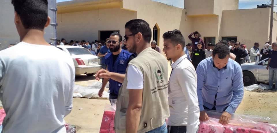 Distribution of food and non-food aid in Al-Maih city