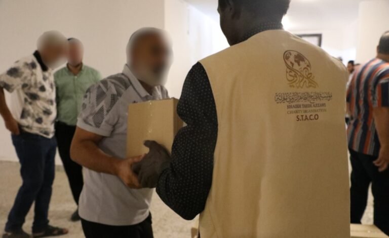 “بكم يكتمل معنى الأخوة”.. مؤسسة الشيخ الطاهر الزاوي الخيرية تواصل دعمها للنازحين من درنة